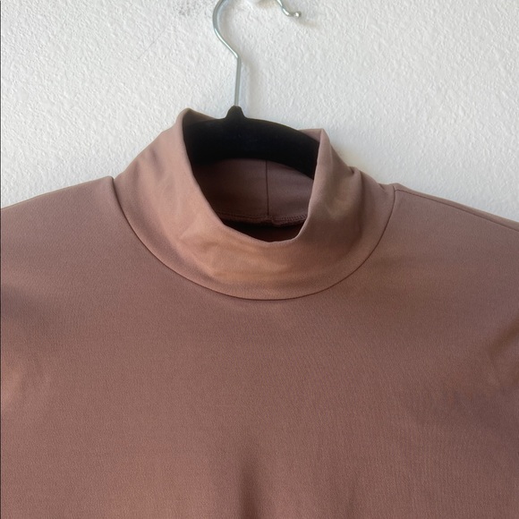 Abercrombie & Fitch Brown Long Sleeve Bodysuit - Picture 4 of 10